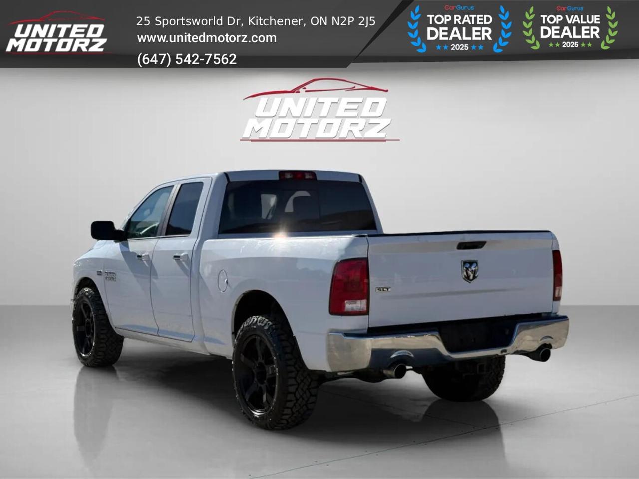 2017 RAM 1500 SLT HEMI 5.7L QUAD CAB 140.5" 4WD V8~SAFETY CERTIF Photo