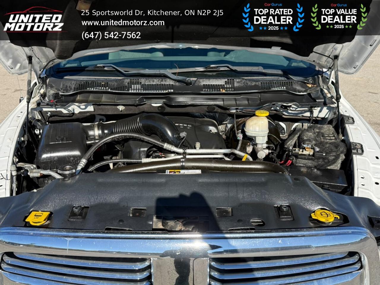 2017 RAM 1500 SLT HEMI 5.7L QUAD CAB 140.5" 4WD V8~SAFETY CERTIF Photo