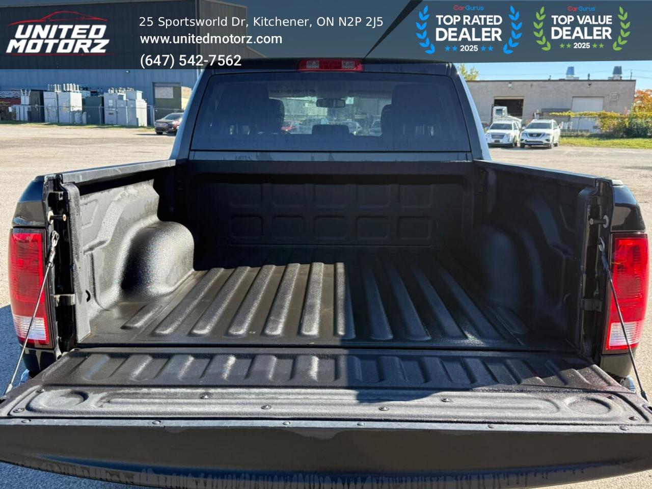 2015 RAM 1500 ST HEMI 5.7L CREW CAB 140.5" 4WD V8~SAFETY CERTIFI Photo