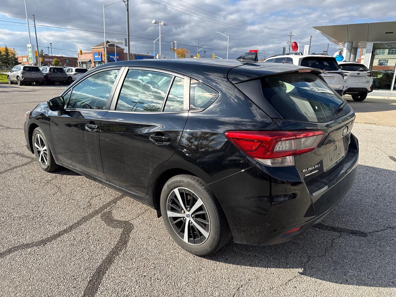 2023 Subaru Impreza Touring NO ACCIDENTS! ONE OWNER! LOW KM! Photo2