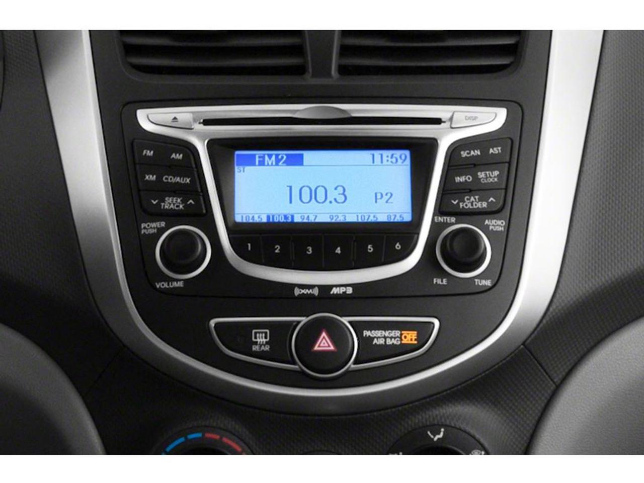 2014 Hyundai Accent GL Photo