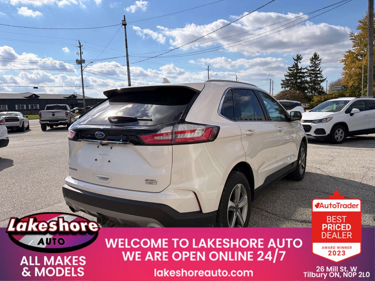 2019 Ford Edge SEL Photo4