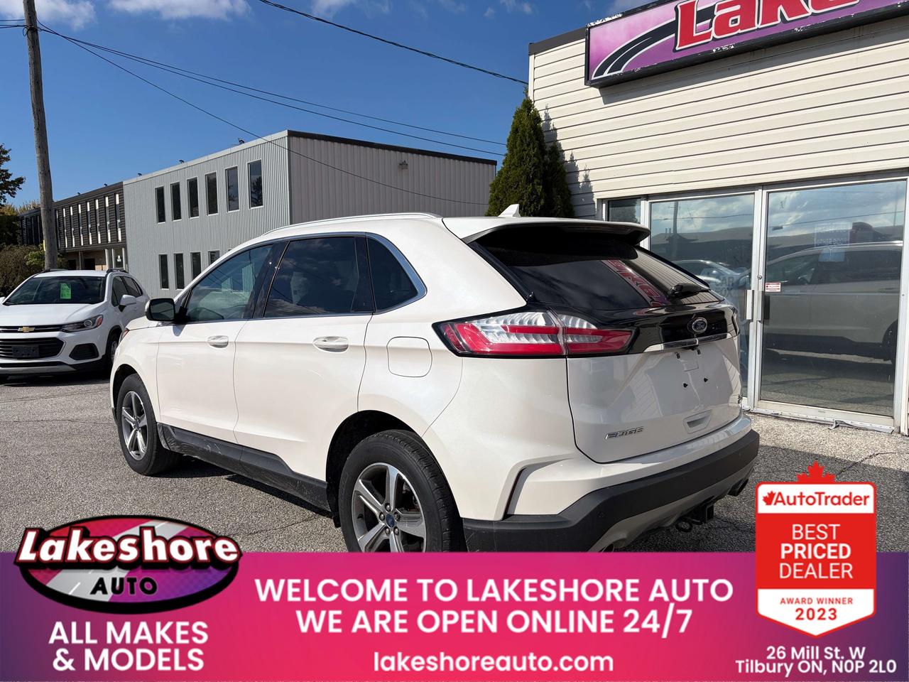 2019 Ford Edge SEL Photo2