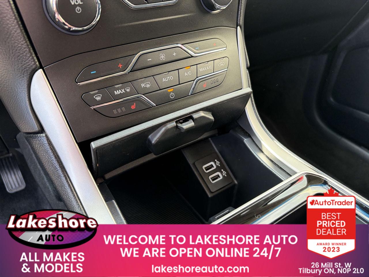 2019 Ford Edge SEL Photo