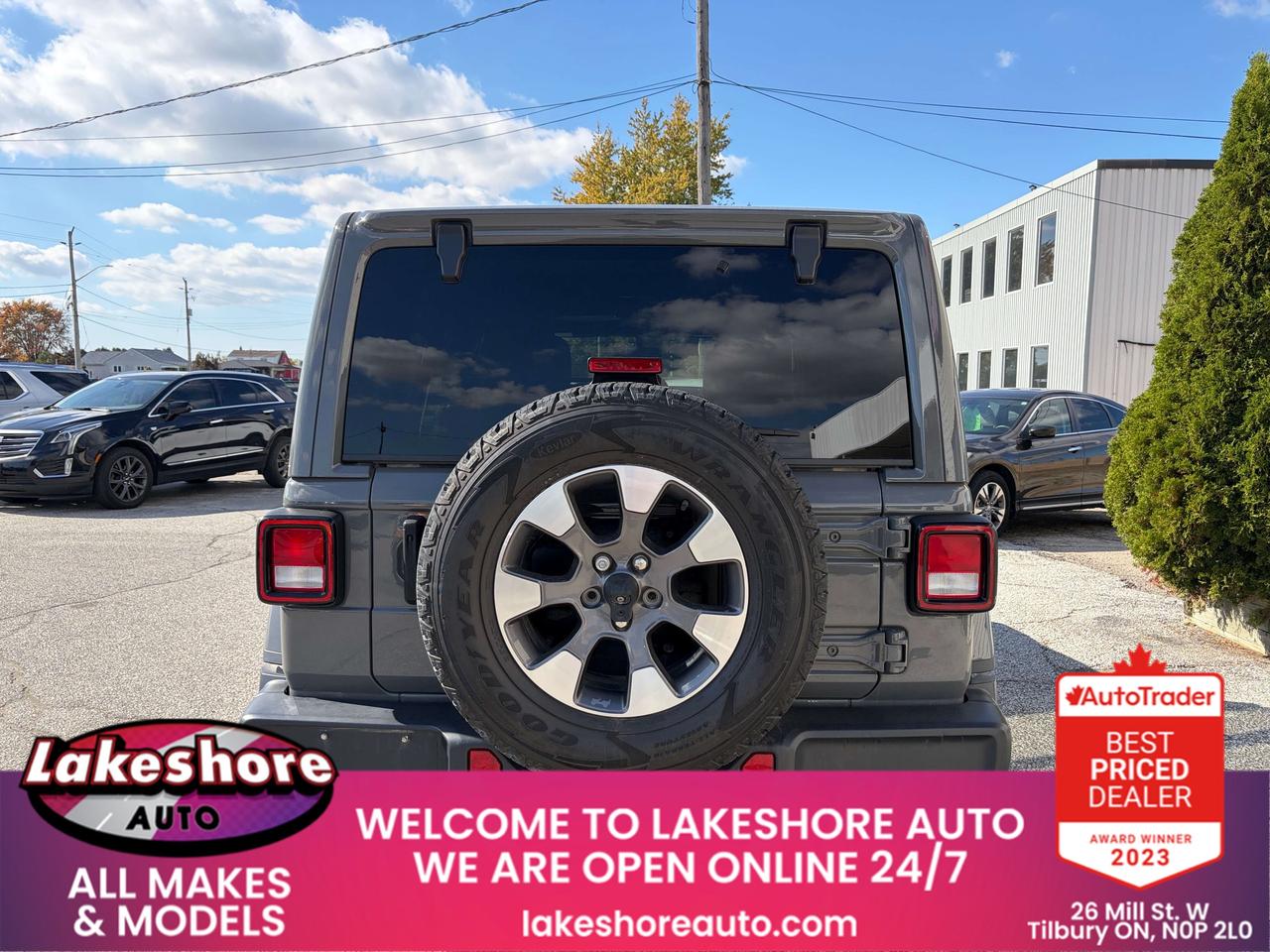 2023 Jeep Wrangler Sahara Photo