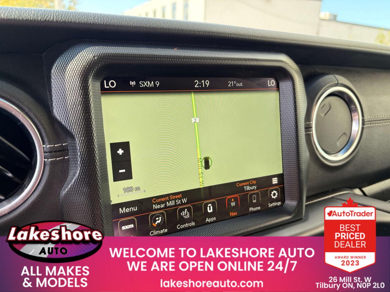 2023 Jeep Wrangler Sahara Photo