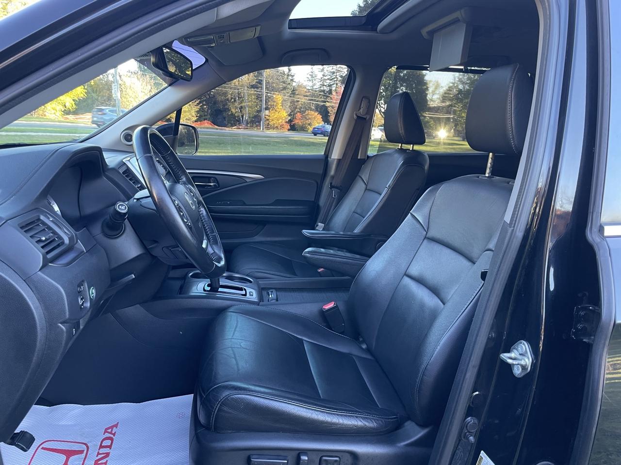 2017 Honda Pilot EX-L w/RES AWD *7 Seats Photo