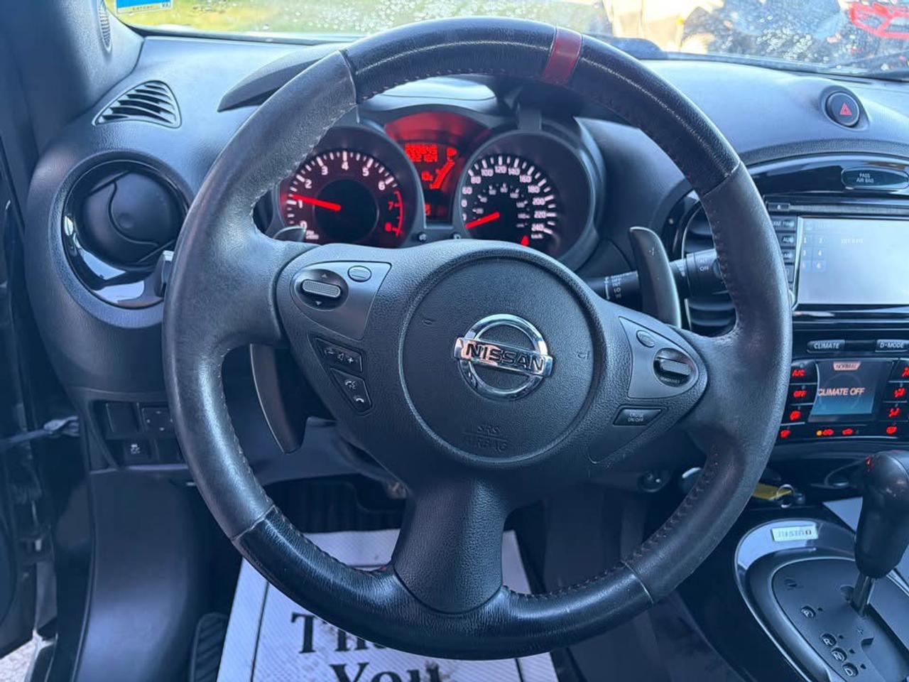 2015 Nissan Juke S AWD - Photo #9