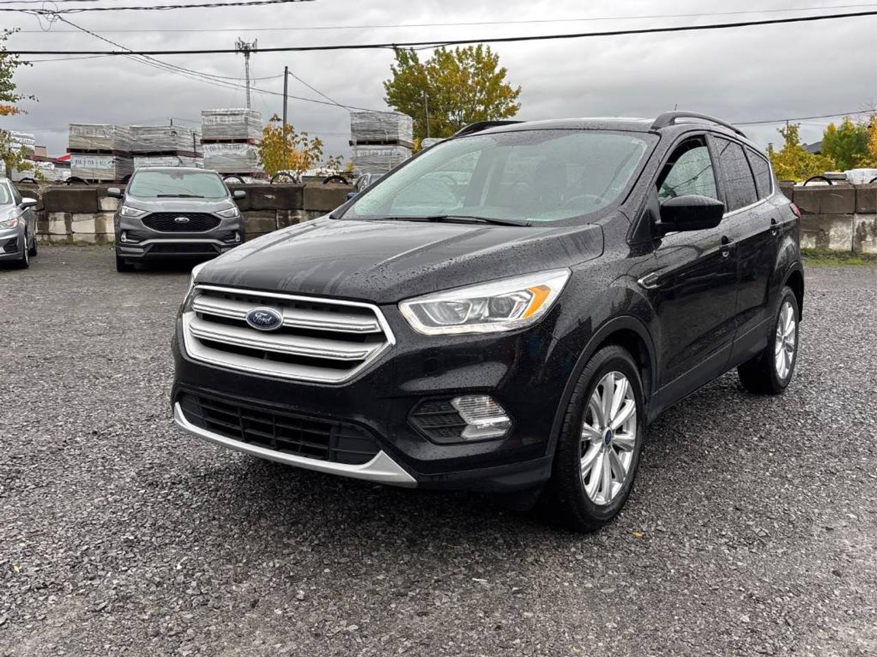 2019 Ford Escape SEL 4WD - SUNROOF, B/U CAM, LEATHER HEATED SEATS!!