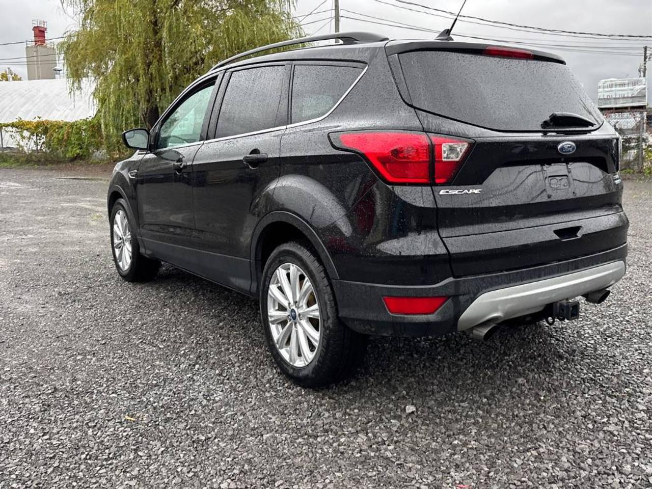 2019 Ford Escape SEL 4WD - SUNROOF, B/U CAM, LEATHER HEATED SEATS!! Photo