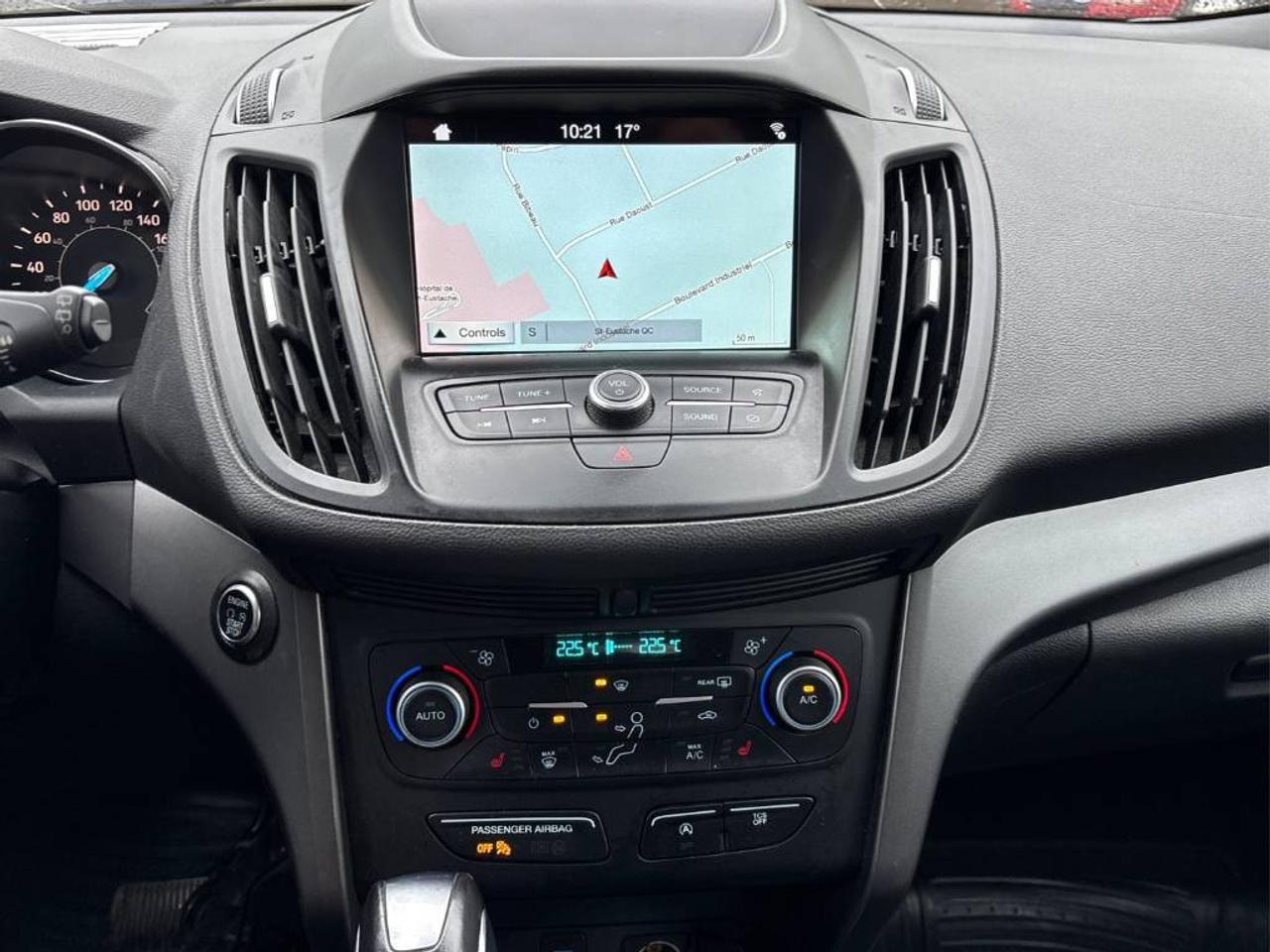 2019 Ford Escape SEL 4WD - SUNROOF, B/U CAM, LEATHER HEATED SEATS!! Photo