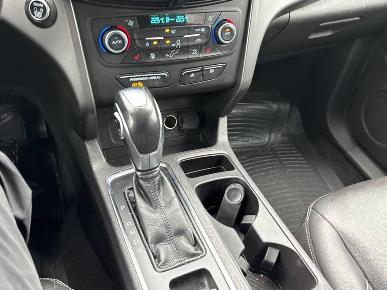 2019 Ford Escape SEL 4WD - SUNROOF, B/U CAM, LEATHER HEATED SEATS!! - Photo #21