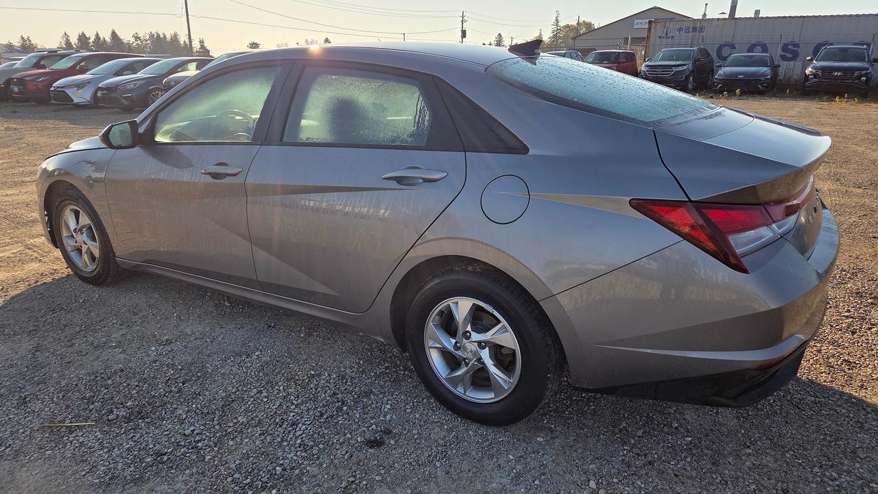 2023 Hyundai Elantra Essential Photo5