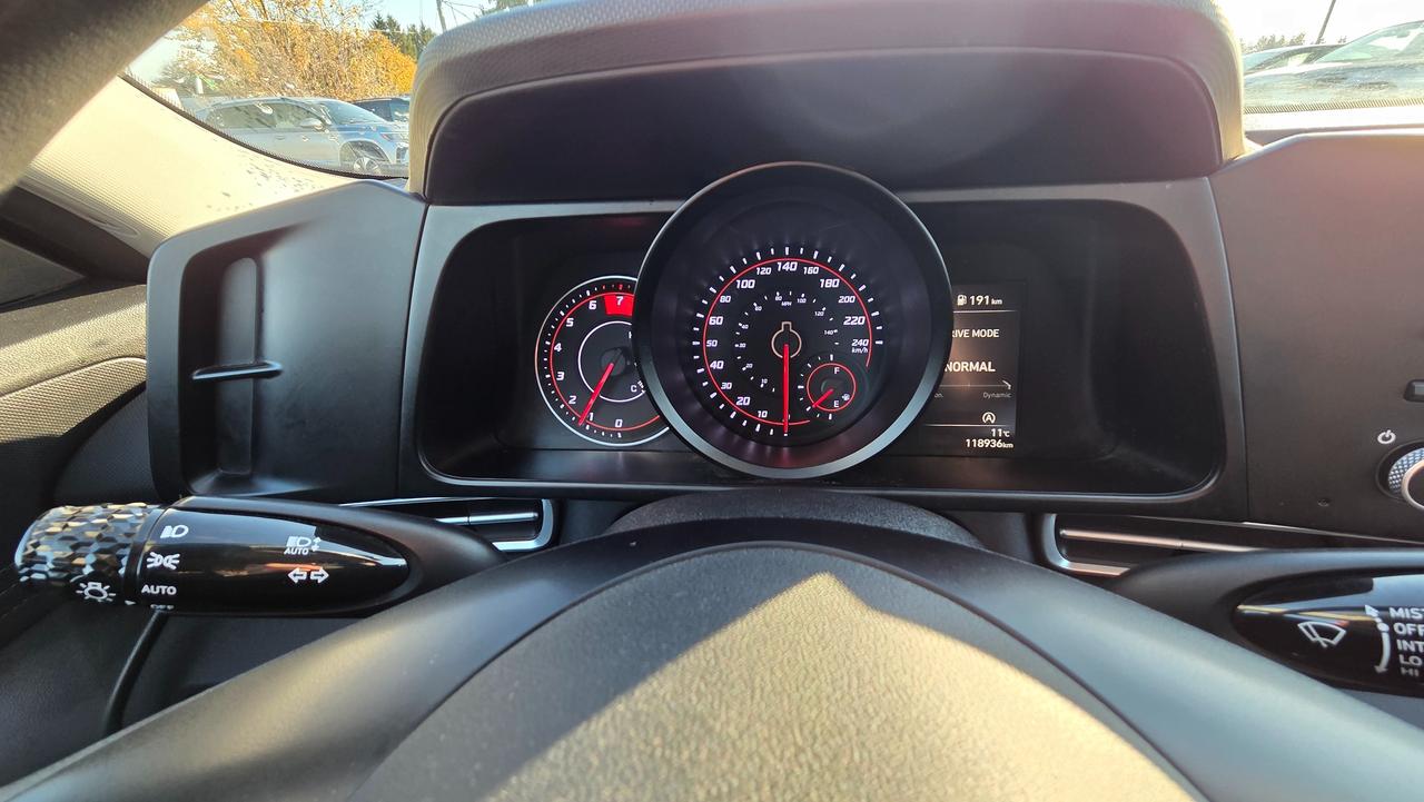 2023 Hyundai Elantra Essential Photo