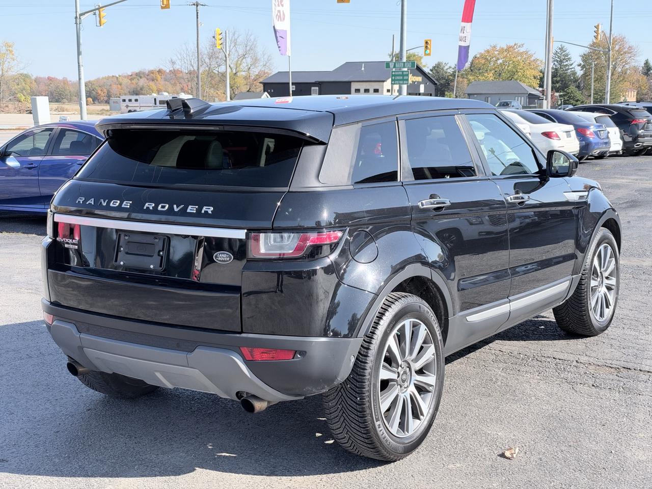 2016 Land Rover Range Rover Evoque HSE Photo