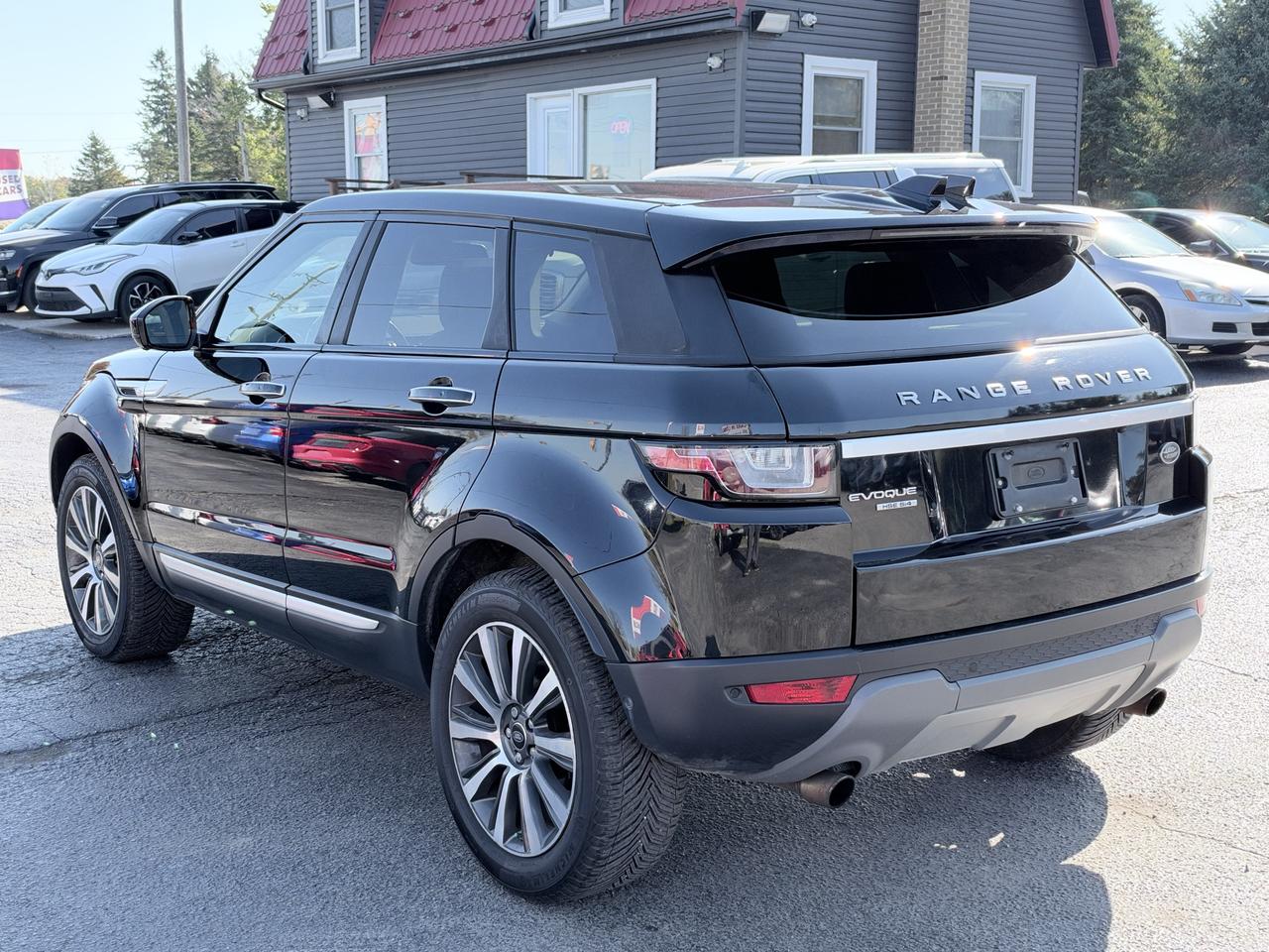 2016 Land Rover Range Rover Evoque HSE Photo