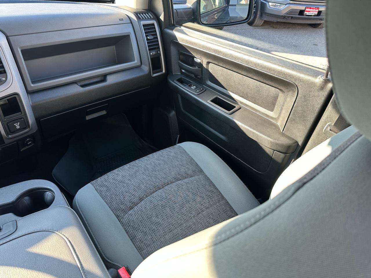 2019 RAM 1500 Classic Express4X4 HEMI CrewCab HTD-Cloth XM A/C BackupCam Photo
