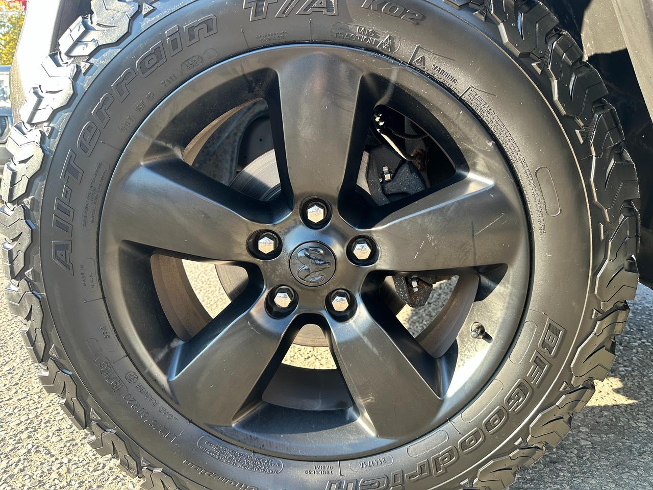 2019 RAM 1500 Classic Express4X4 HEMI CrewCab HTD-Cloth XM A/C BackupCam Photo