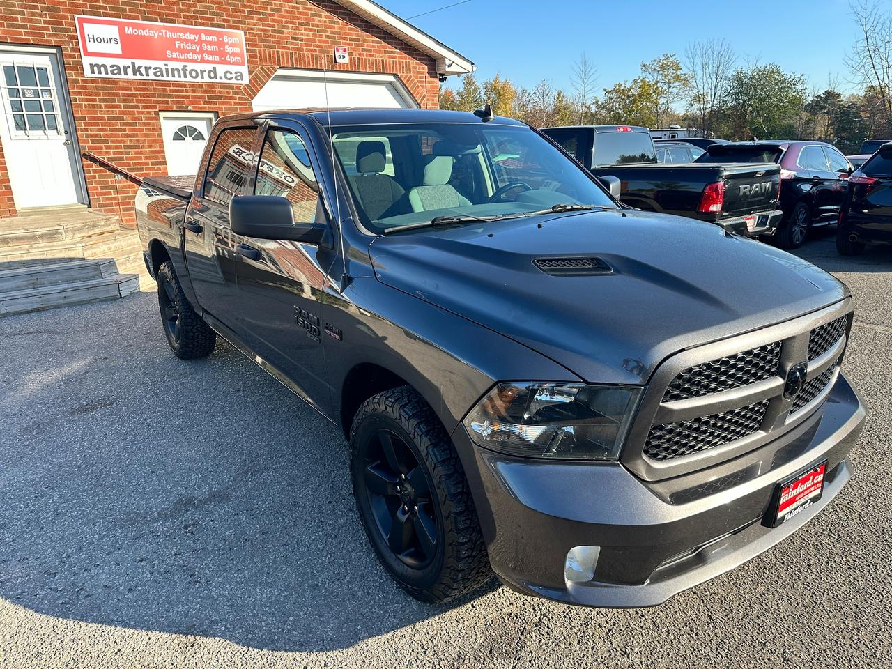 2019 RAM 1500 Classic Express4X4 HEMI CrewCab HTD-Cloth XM A/C BackupCam Photo