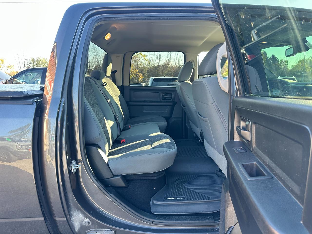 2019 RAM 1500 Classic Express4X4 HEMI CrewCab HTD-Cloth XM A/C BackupCam Photo