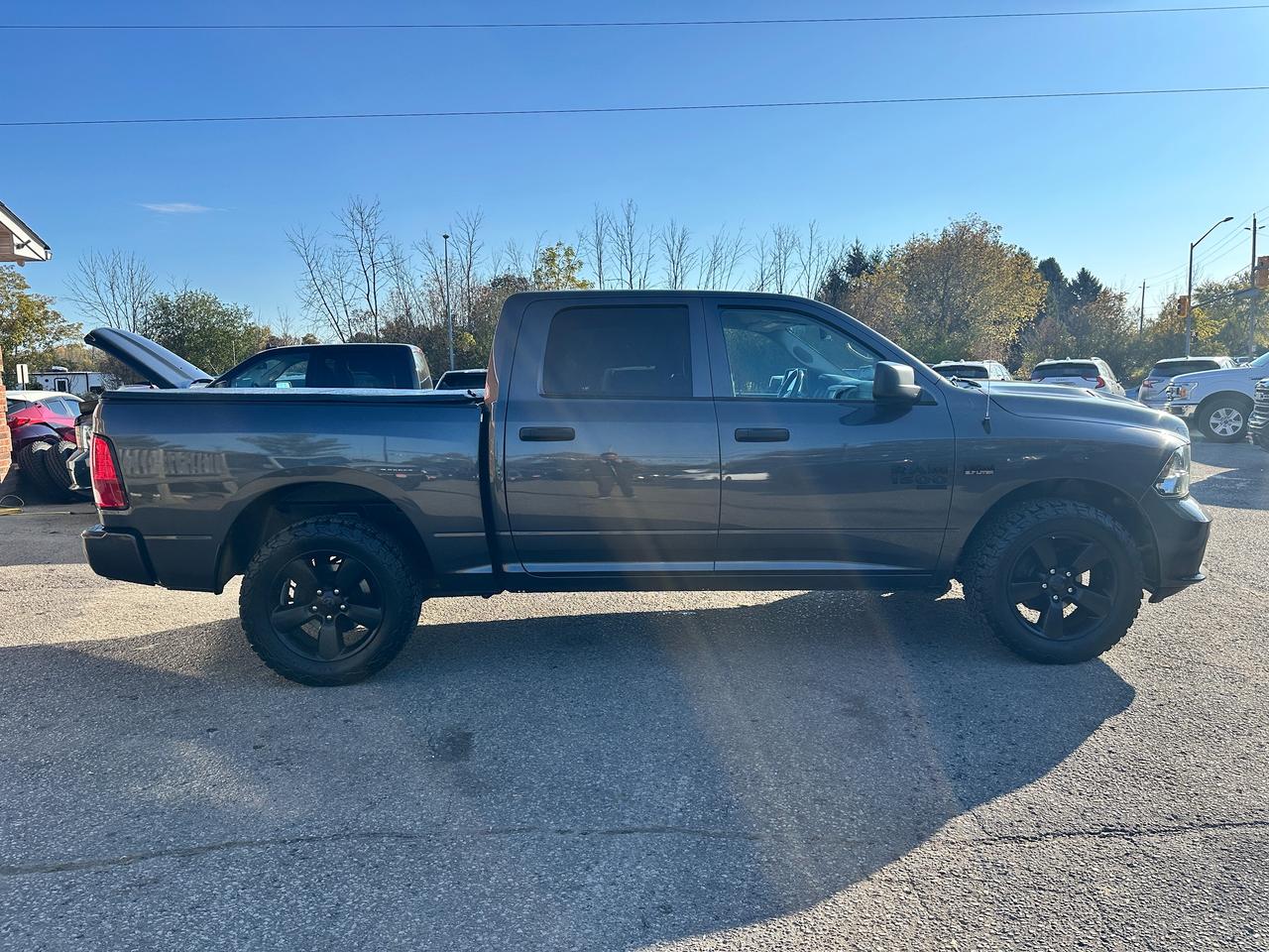 2019 RAM 1500 Classic Express4X4 HEMI CrewCab HTD-Cloth XM A/C BackupCam Photo