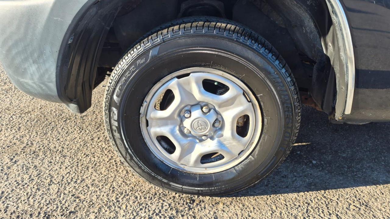 2010 Toyota Tacoma ACCESS CAB, 4 CYLINDER, MANUAL, AS IS SPECIAL Photo