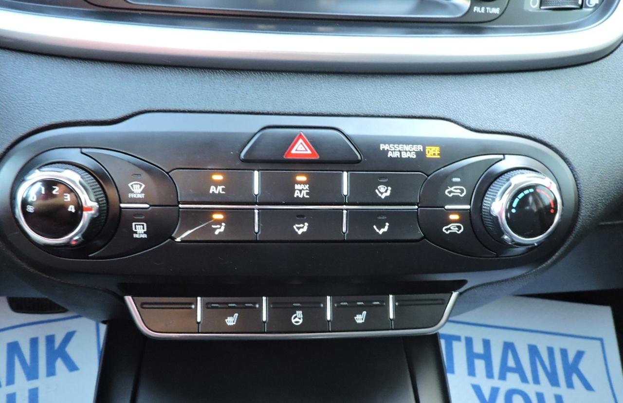 2019 Kia Sorento LX 2.4L All Wheel Drive New Brakes 183000 KMS Photo