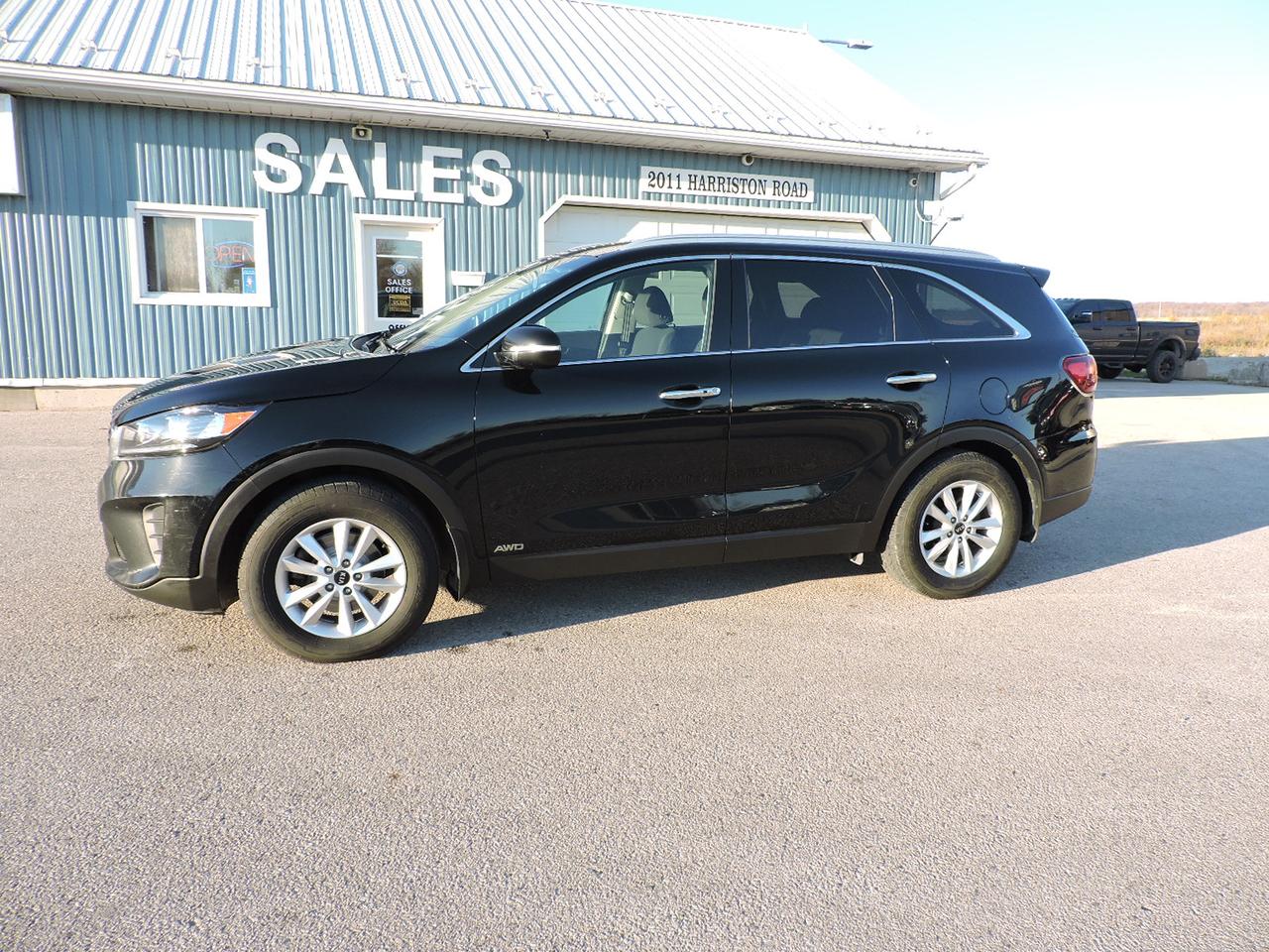 2019 Kia Sorento LX 2.4L All Wheel Drive New Brakes 183000 KMS Photo