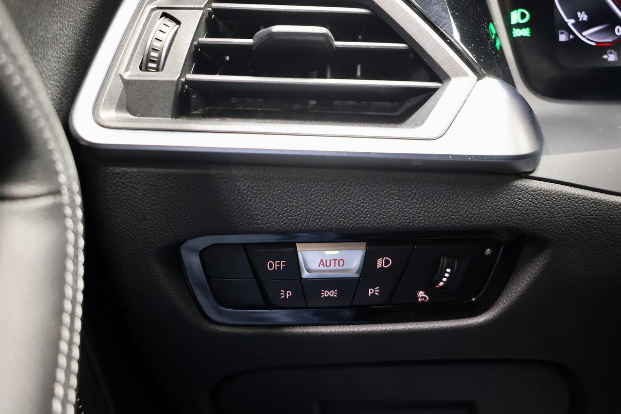 2022 BMW 2 Series M240i xDrive - SUNROOF|NAVI|CAMERA|BLINDSPOT Photo