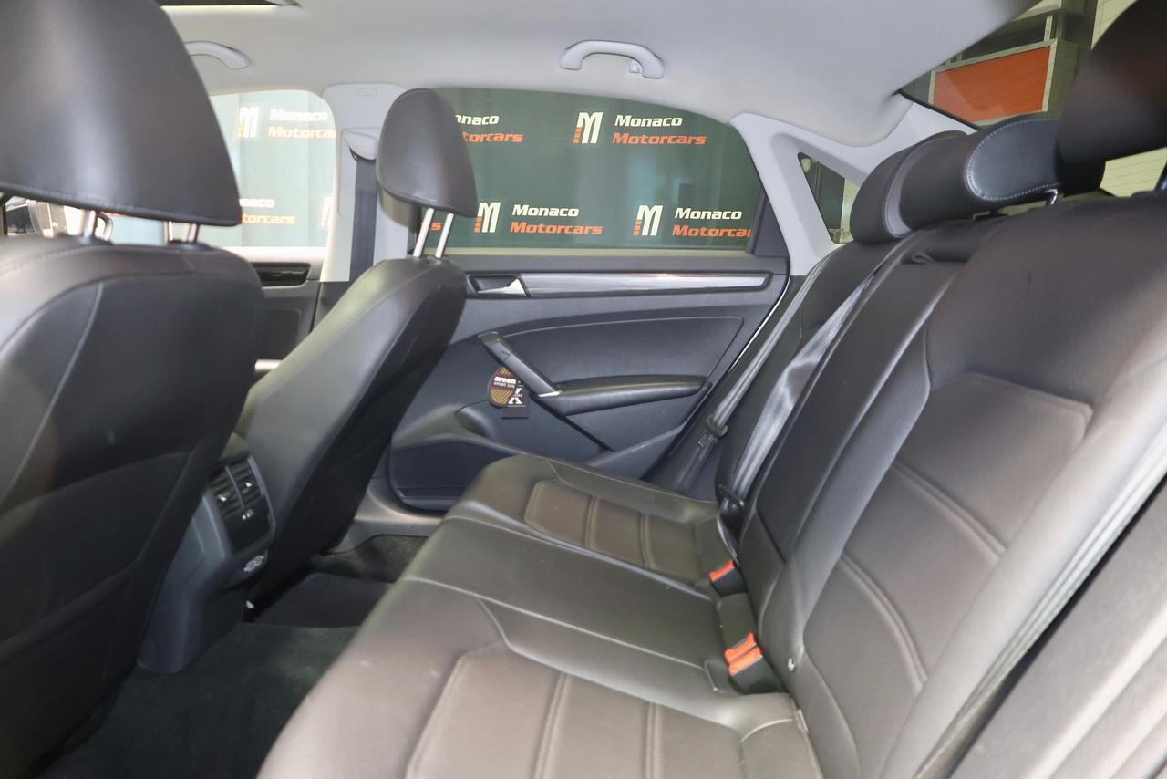 2021 Volkswagen Passat Highline - AS IS AS TRADED|R-LINE|SUNROOF|CAMERA Photo