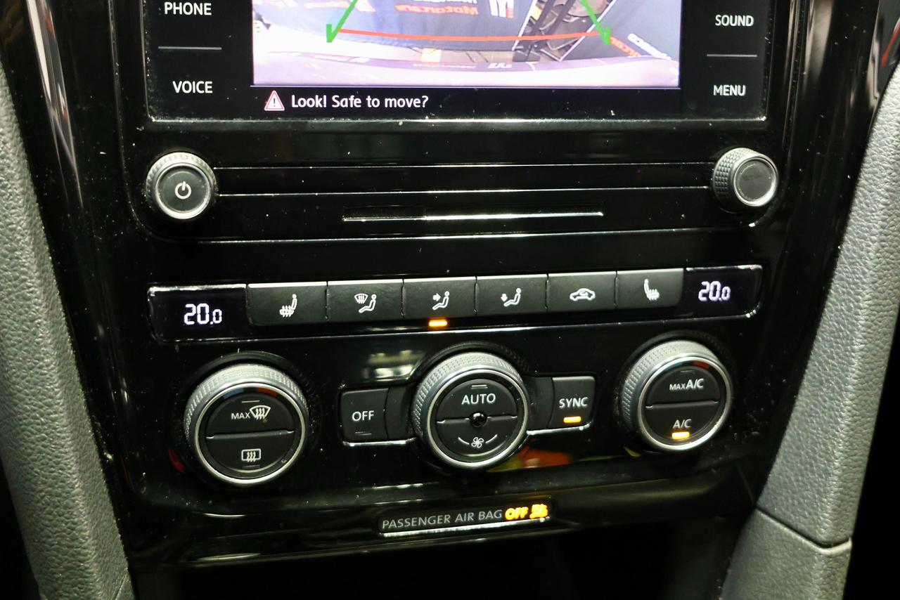 2021 Volkswagen Passat Highline - AS IS AS TRADED|R-LINE|SUNROOF|CAMERA Photo