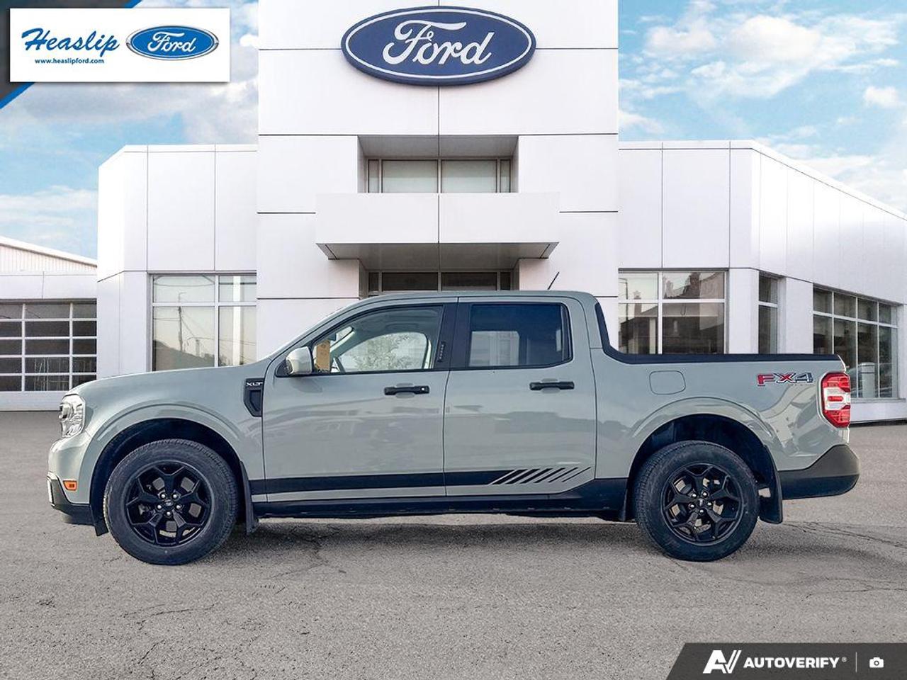 2023 Ford Maverick XLT Photo2