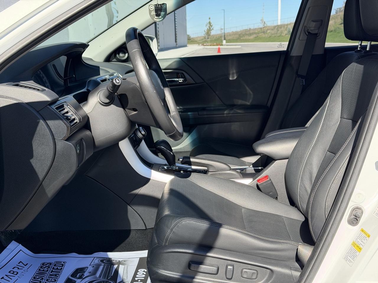 2015 Honda Accord Touring Photo