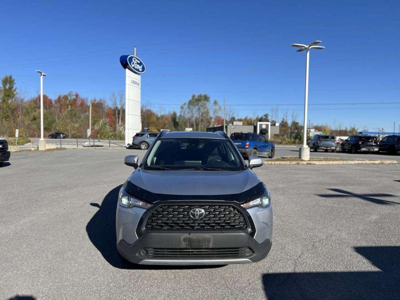 2022 Toyota Corolla Cross LE Photo
