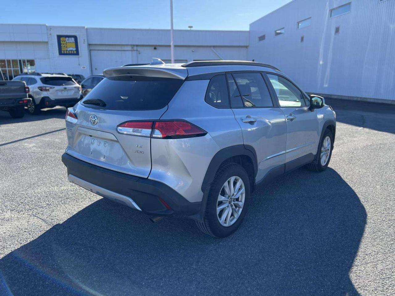 2022 Toyota Corolla Cross LE Photo