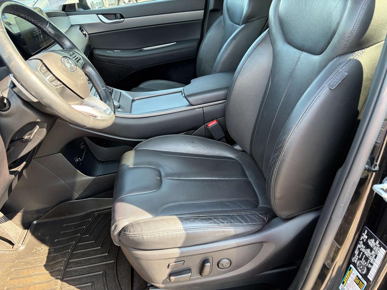 2020 Hyundai PALISADE Luxury 7-Passenger AWD Photo