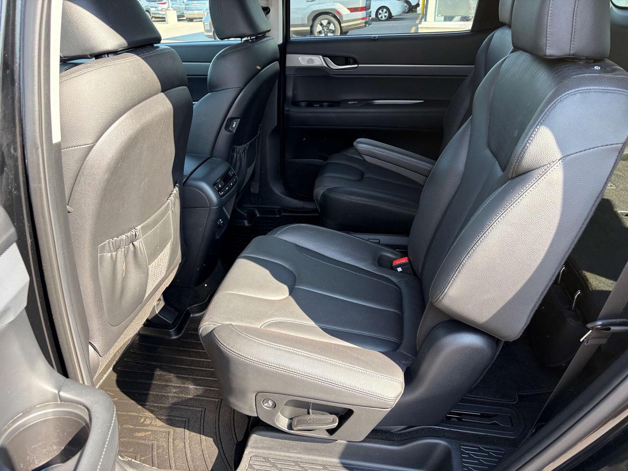 2020 Hyundai PALISADE Luxury 7-Passenger AWD Photo
