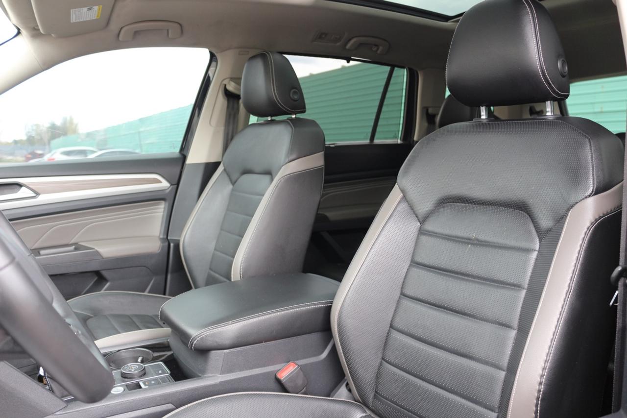 2023 Volkswagen Atlas SEL Photo