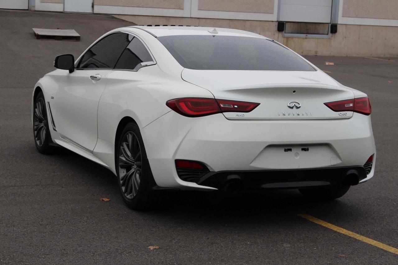 2017 Infiniti Q60 Premium Photo4