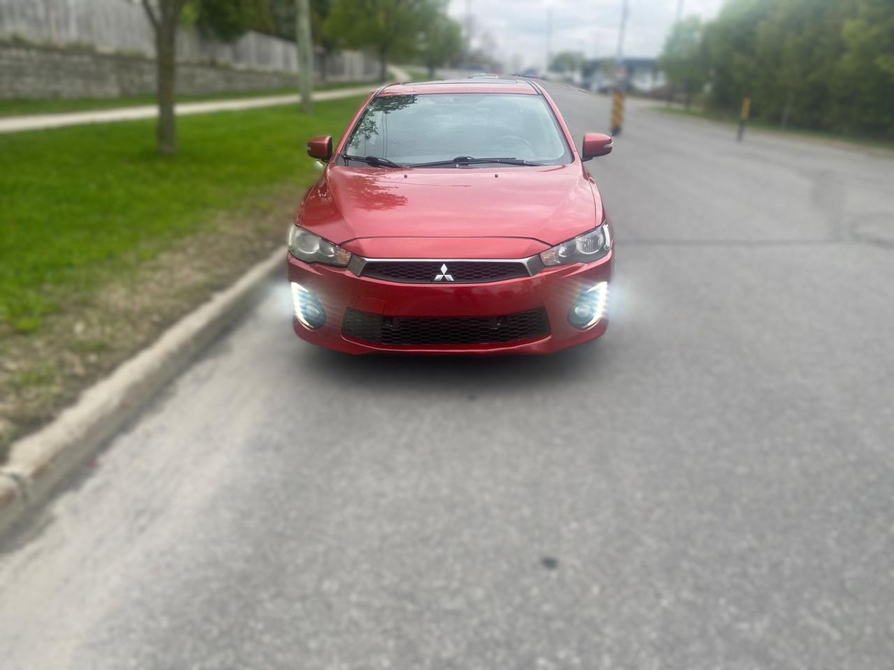 2017 Mitsubishi Lancer ES Photo5