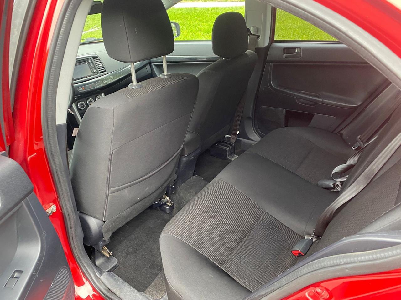 2017 Mitsubishi Lancer ES Photo