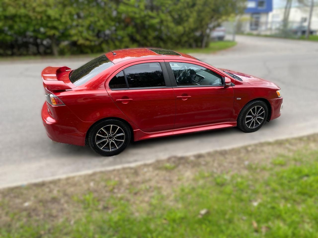 2017 Mitsubishi Lancer ES Photo