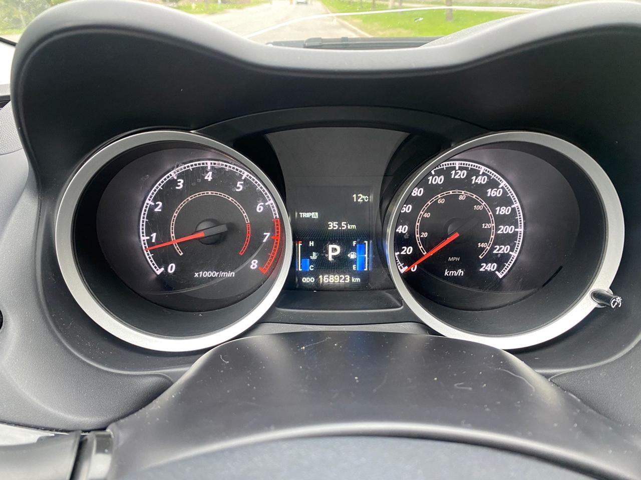 2017 Mitsubishi Lancer ES Photo