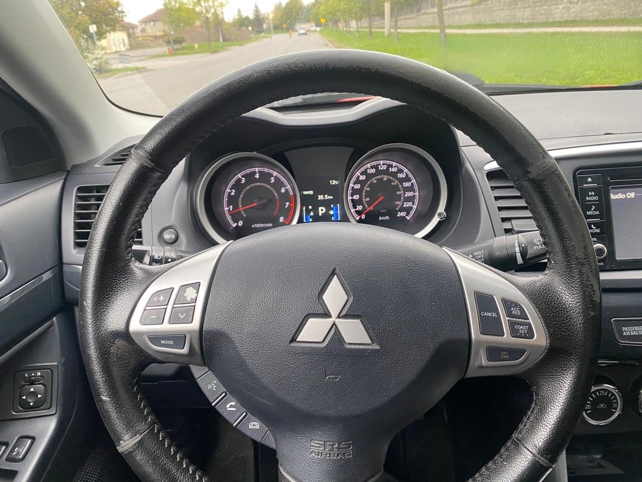 2017 Mitsubishi Lancer ES Photo