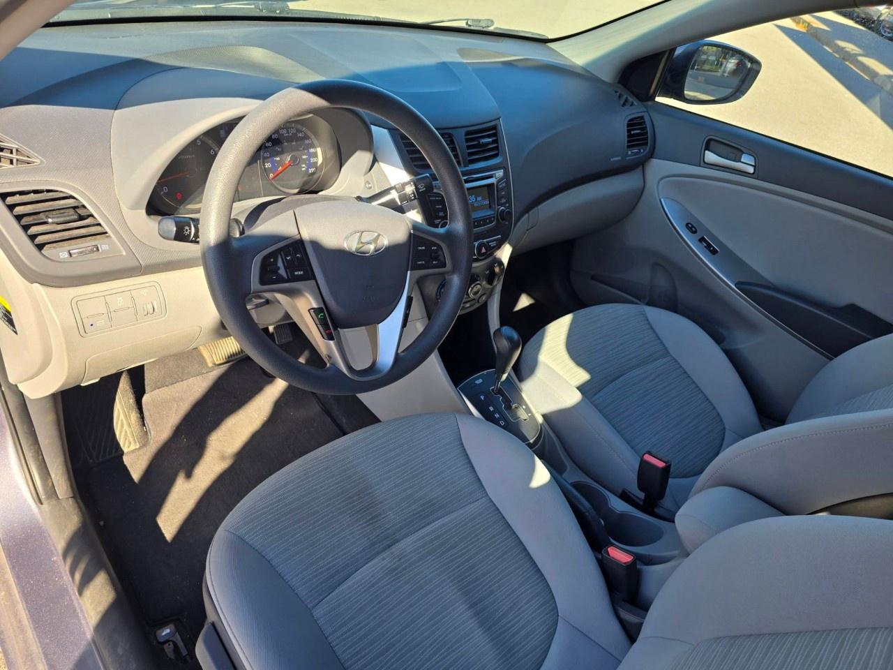 2017 Hyundai Accent 4DR SDN AUTO SE Photo