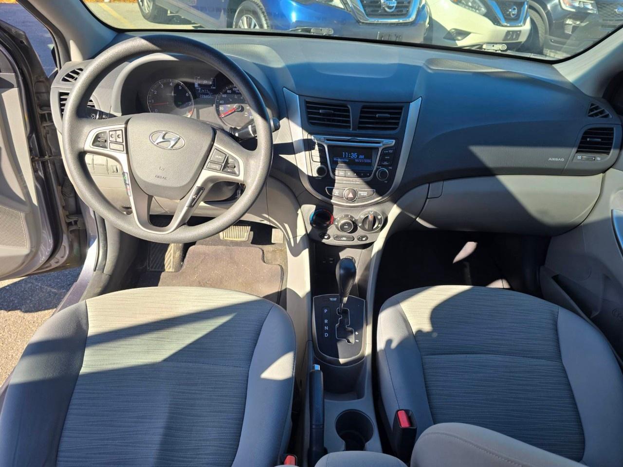 2017 Hyundai Accent 4DR SDN AUTO SE Photo