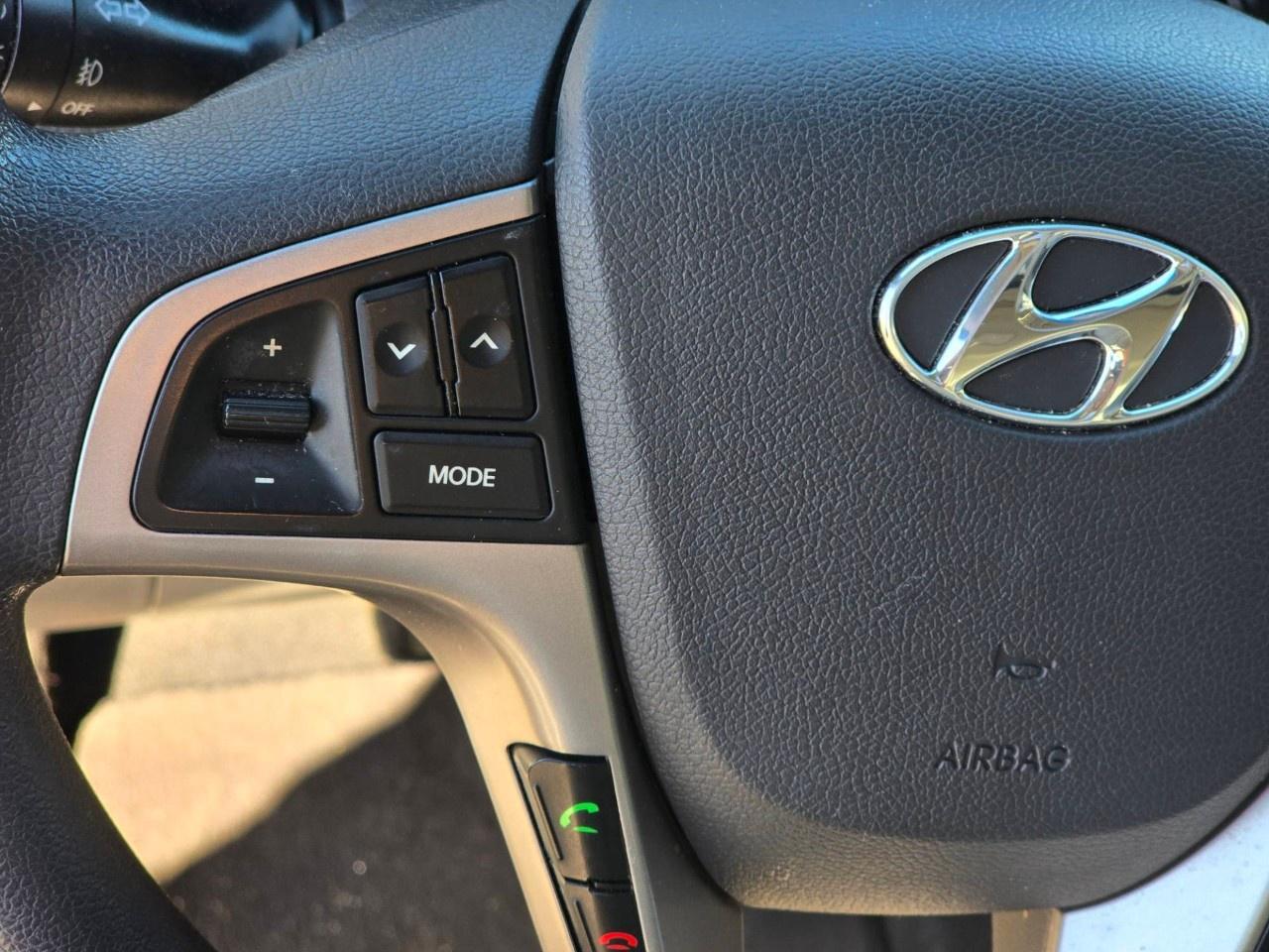 2017 Hyundai Accent 4DR SDN AUTO SE Photo