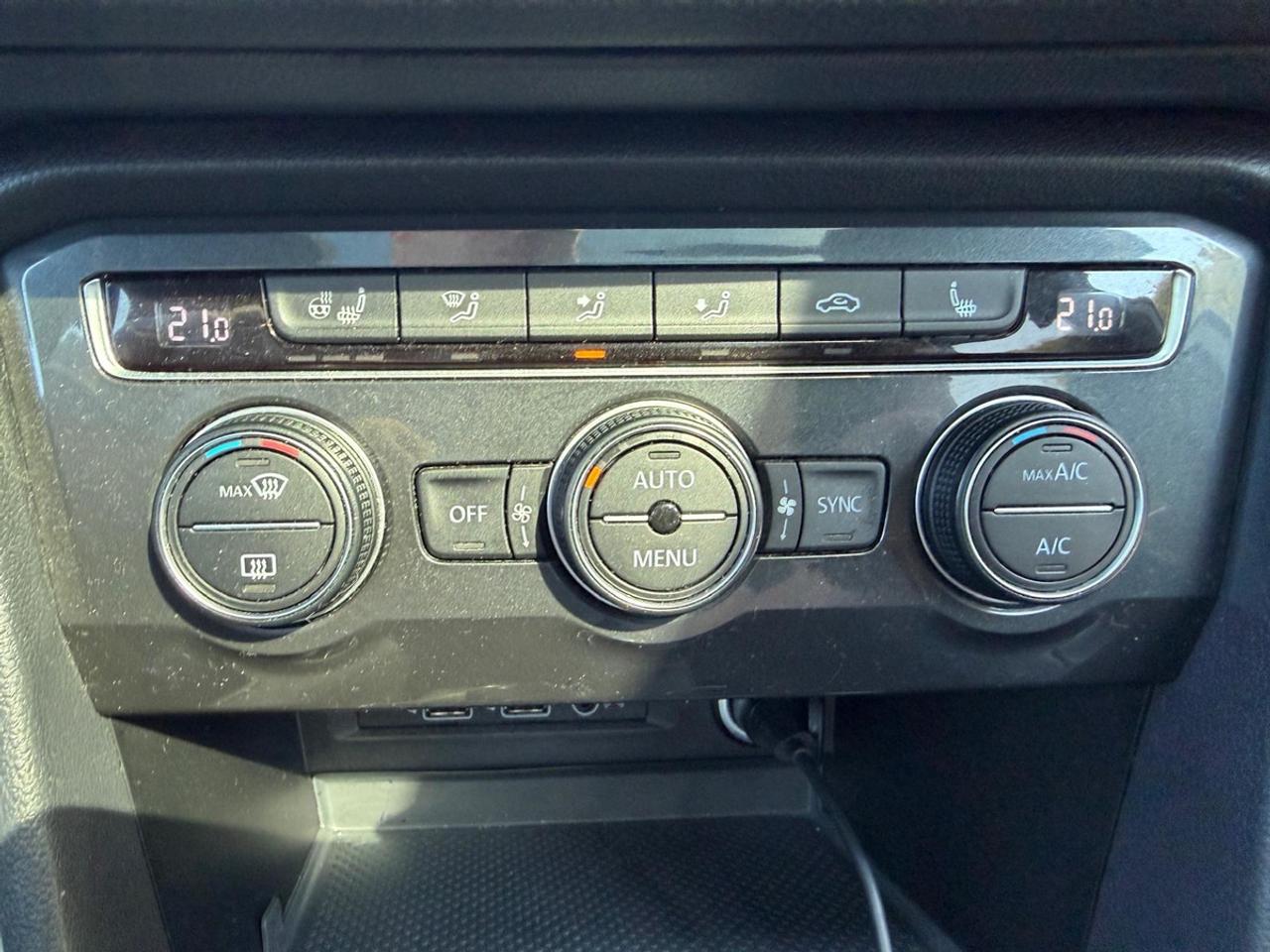 2019 Volkswagen Tiguan SEL Premium Photo