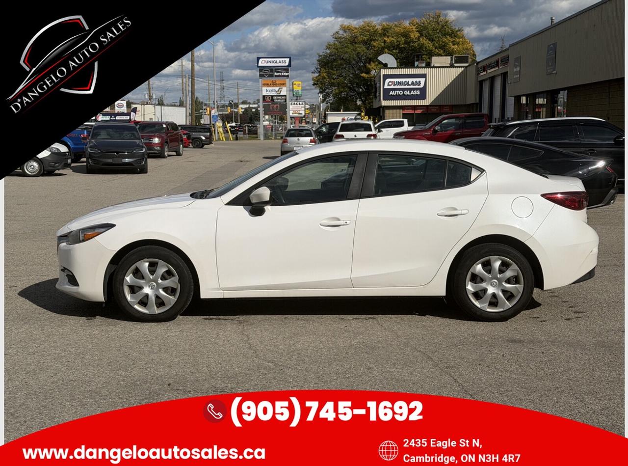 2018 Mazda MAZDA3 Sport Photo