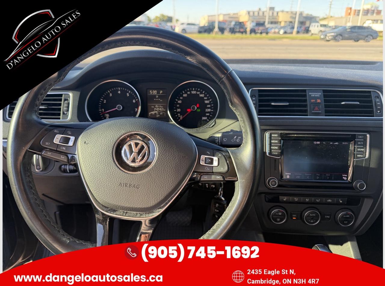 2016 Volkswagen Jetta SPORT Photo